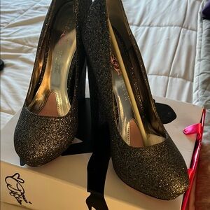 Elegant Glitter Black Heels